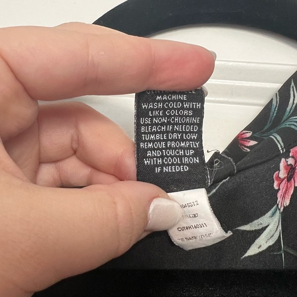 Torrid Tank Size 2 - Picture 5 of 9